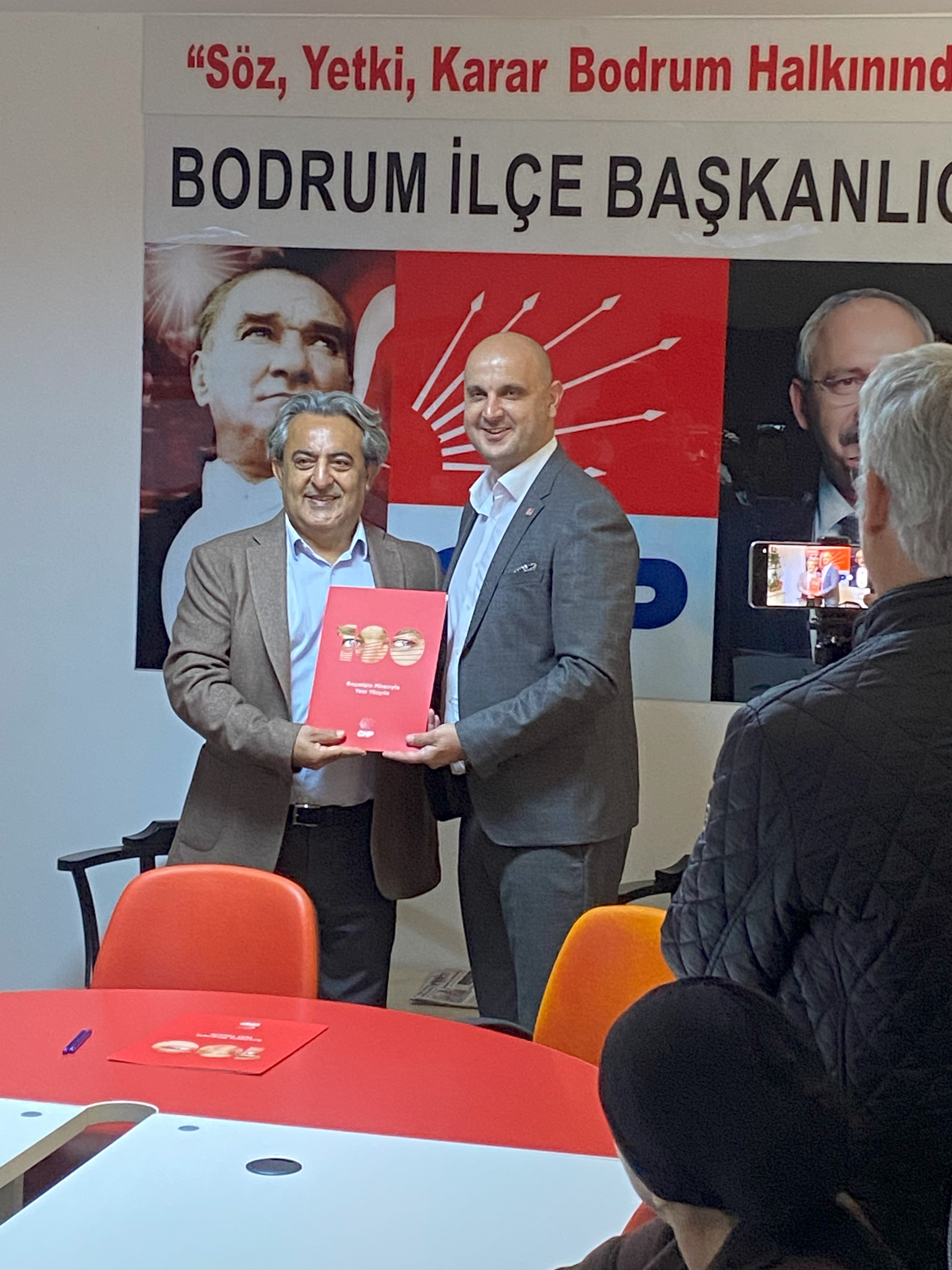 CHP ilçe Başkanı Sn. Tuna IŞIN'a Belediye Başkanılığı A. Adayı başvurusu.